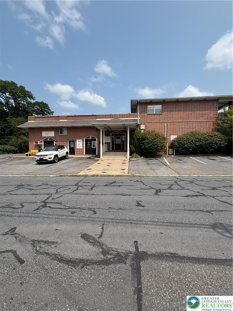 2027 Willow Park Road 12