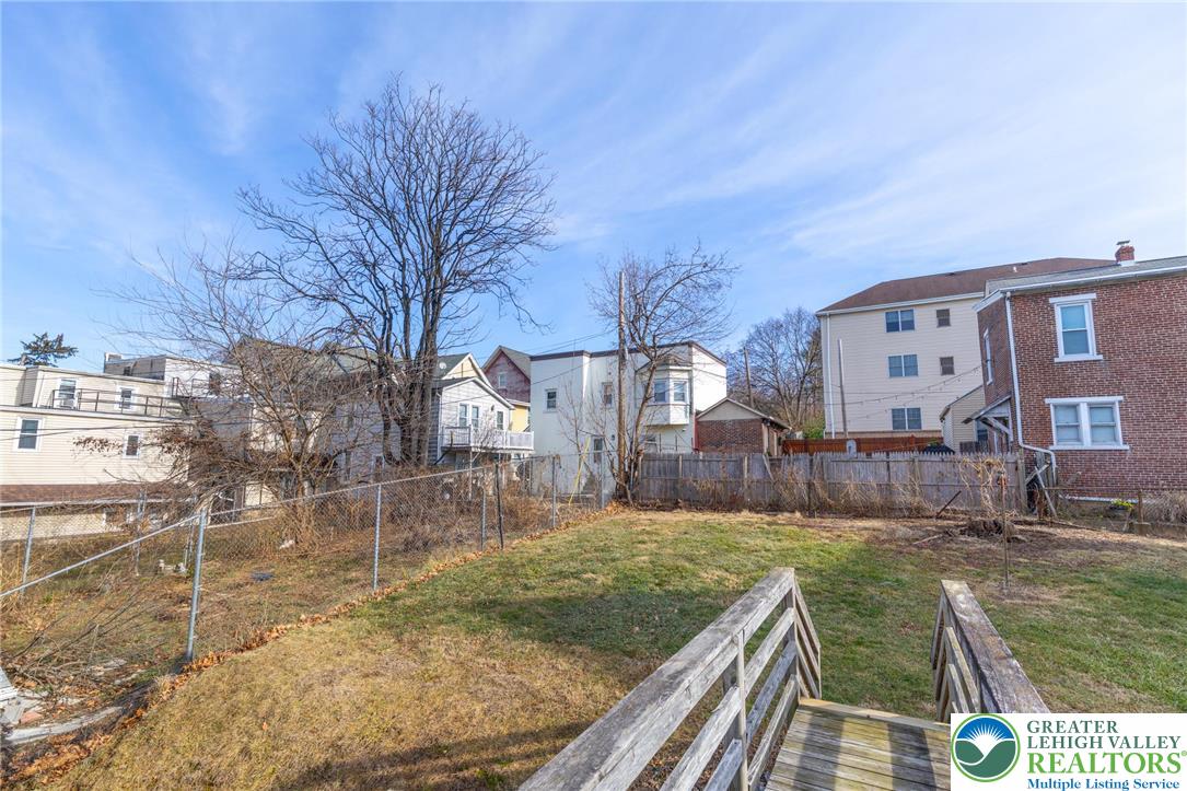 708 Main Street 2