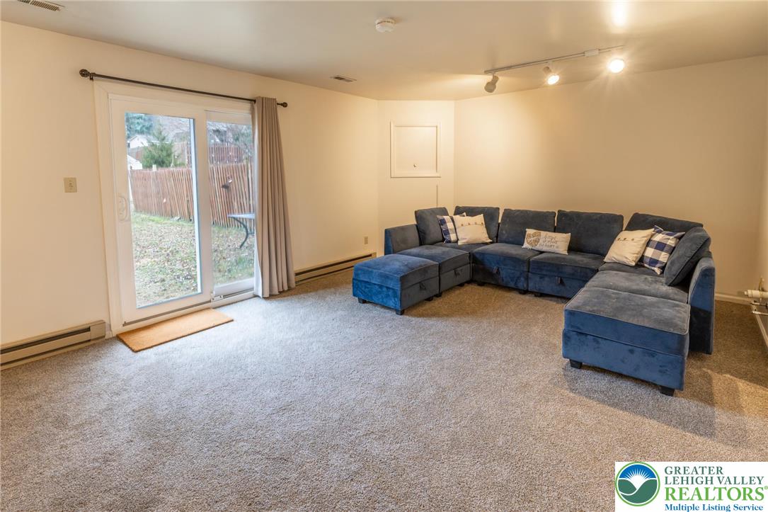 1049 Barnside Road