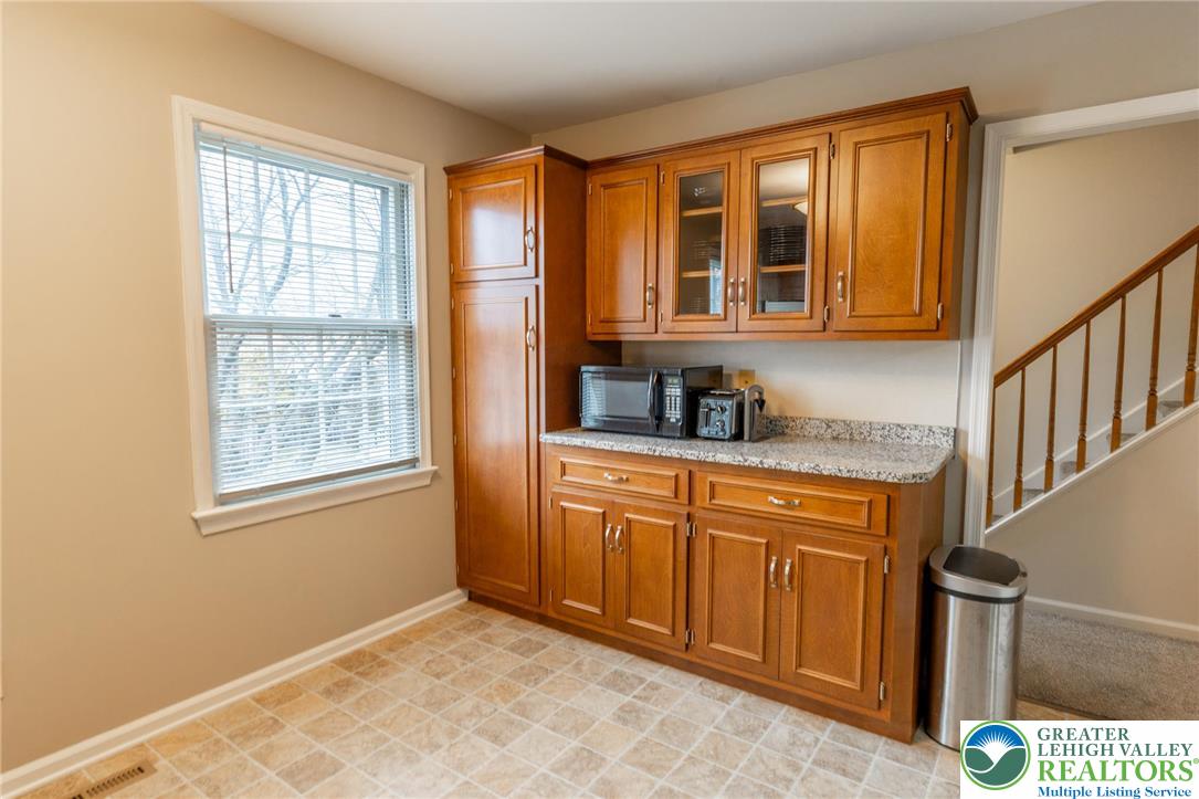 1049 Barnside Road