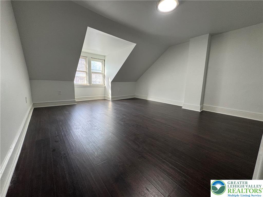 623 Hillside Avenue