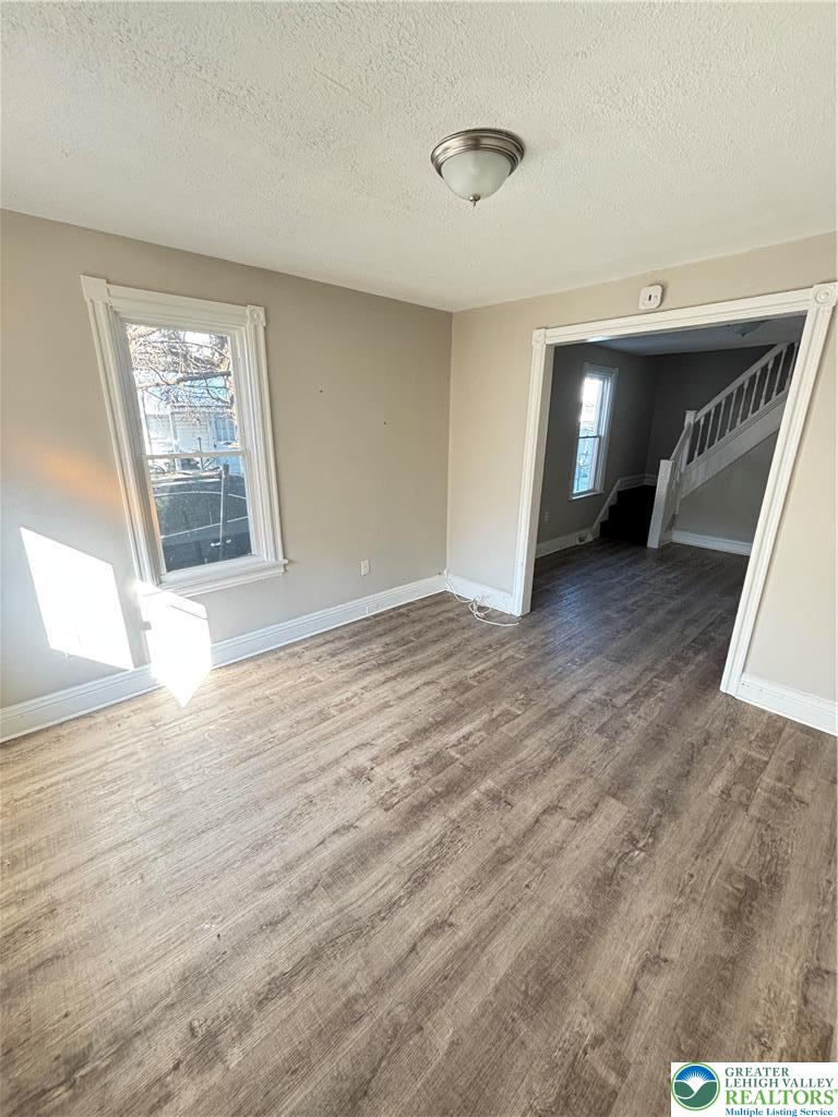 815 North Silk
