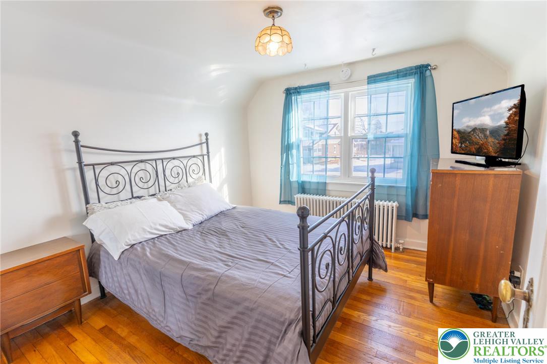 652 5th Street