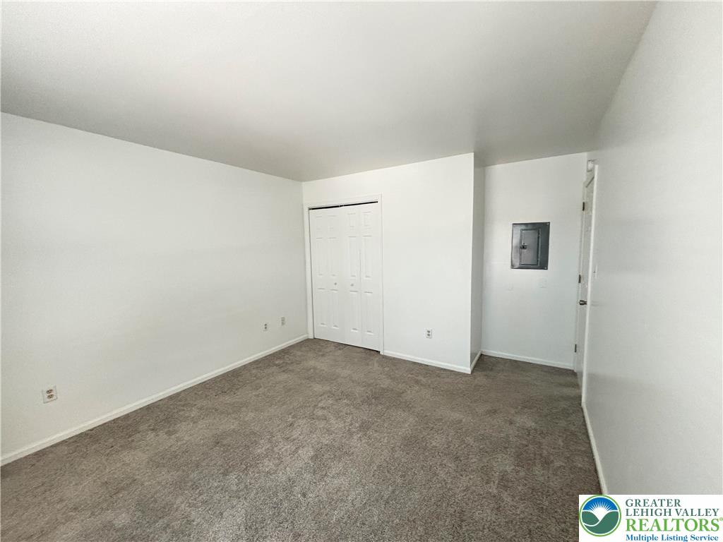 33 West Water Street 1