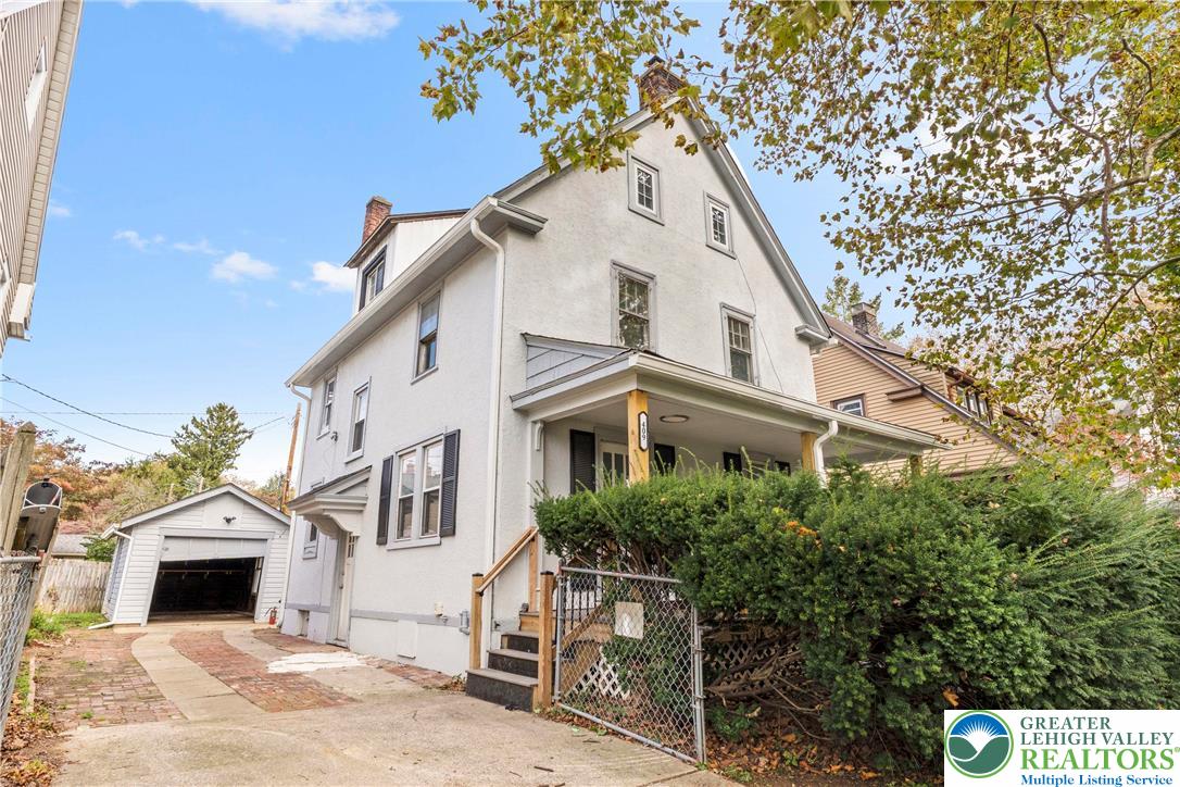 409 East Washington