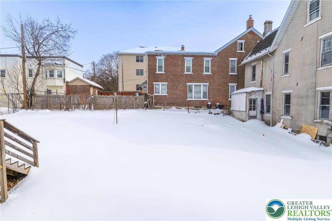 706 Main Street 2