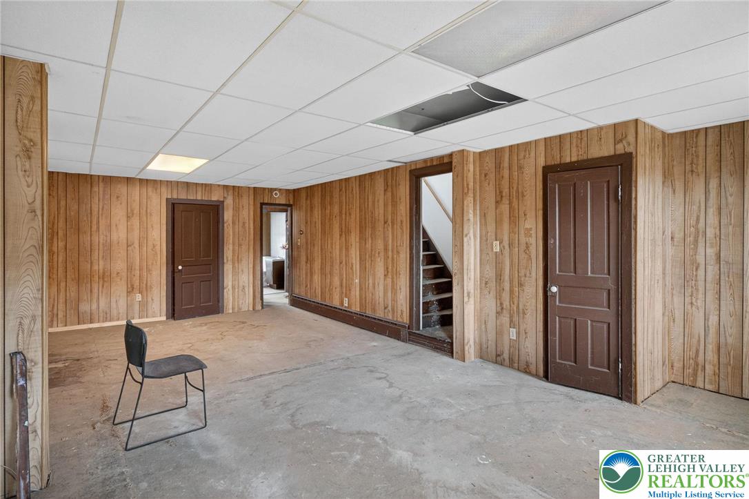 1106 Broadway