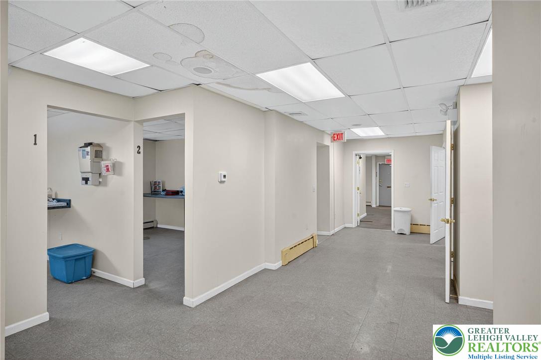 1106 Broadway