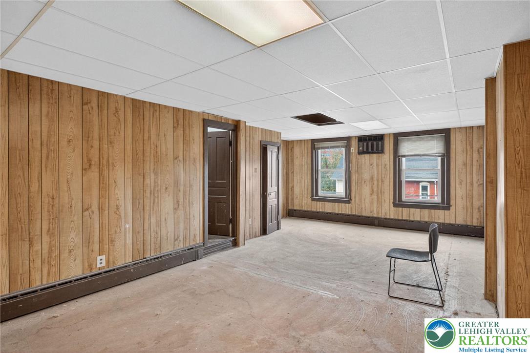 1106 Broadway