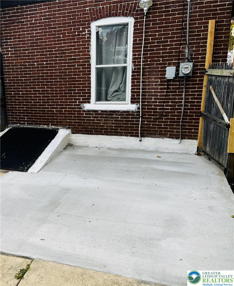 324 Hamilton Street