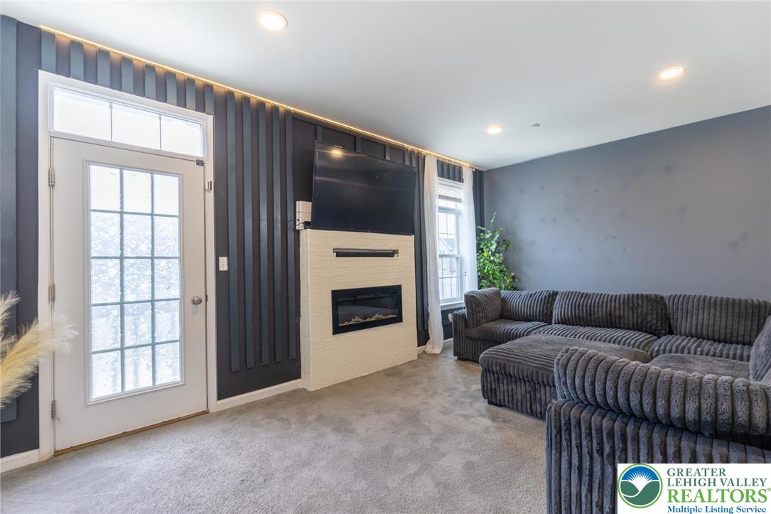 3191 West Huntington Lane