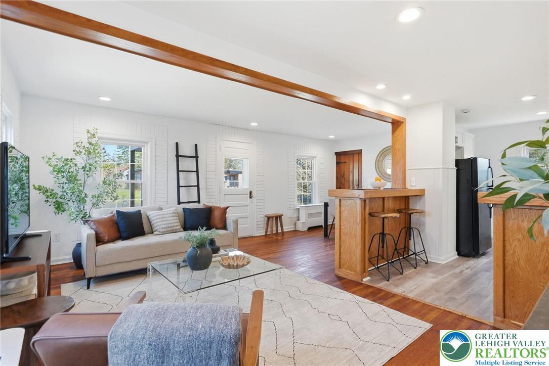 292 Walter Road