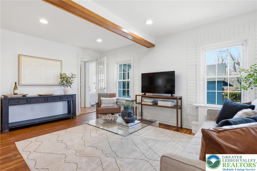 292 Walter Road
