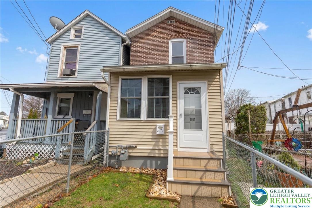 1014 Hoe Street
