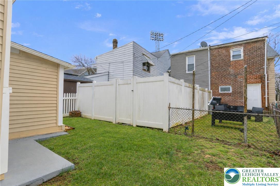 1014 Hoe Street