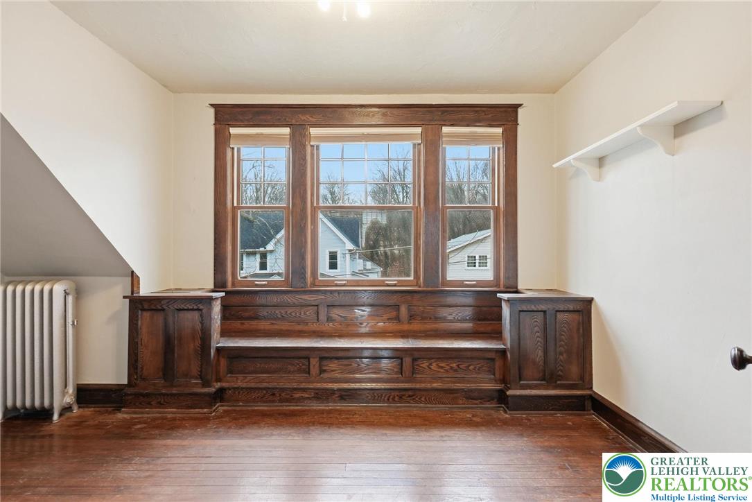 802 Poplar Street
