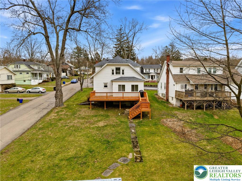 802 Poplar Street
