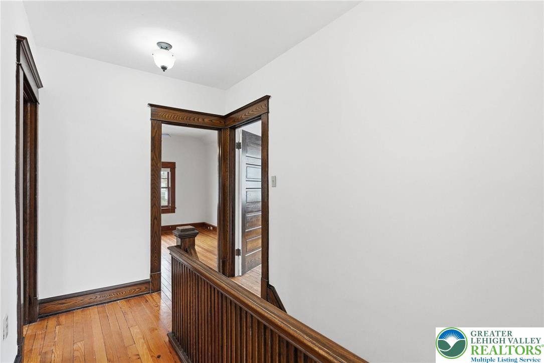802 Poplar Street