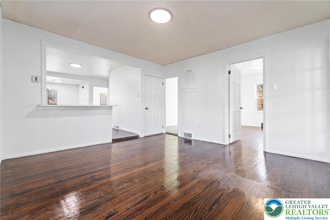 1407 Fretz