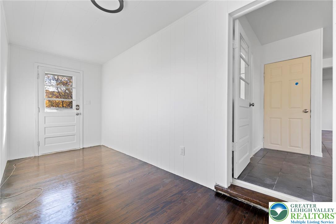 1407 Fretz
