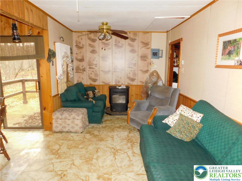 156 Pine Flats Colony Road
