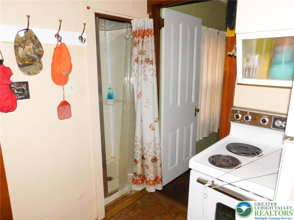 156 Pine Flats Colony Road