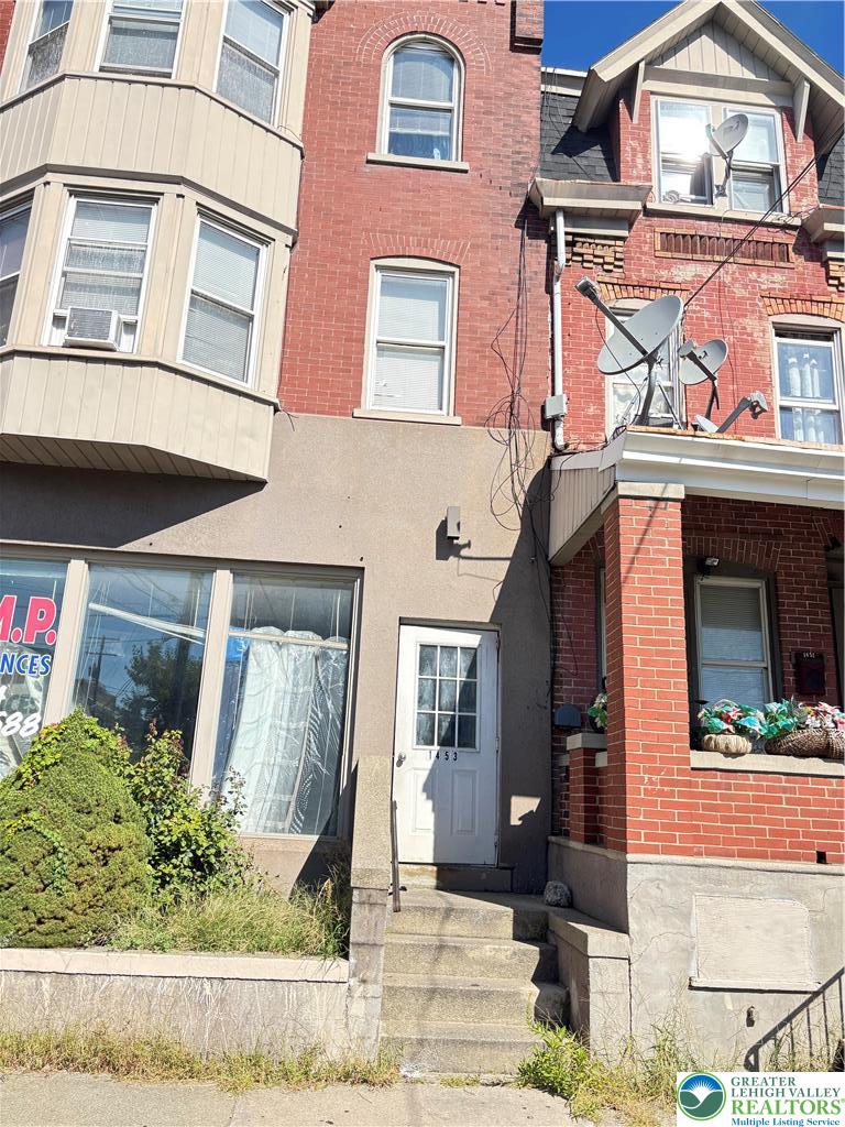 1453 West Liberty Street 1