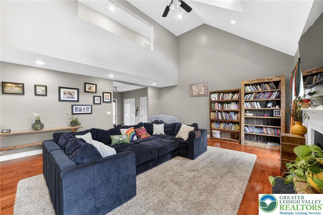 210 Sonny Drive
