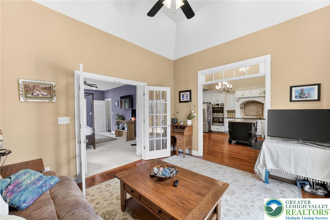 210 Sonny Drive