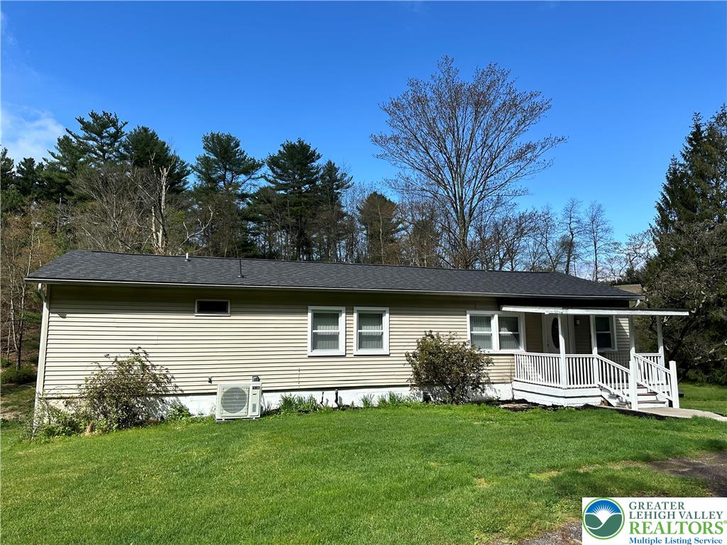 1945 Hickory Road
