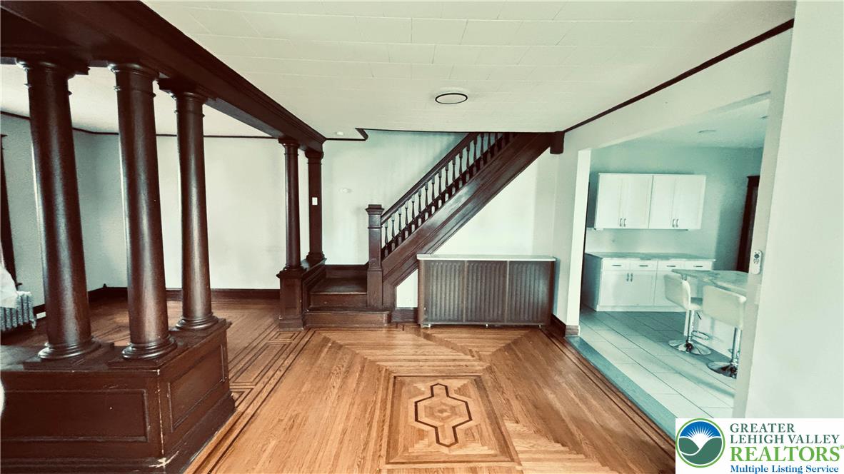 1044 Seventh Street