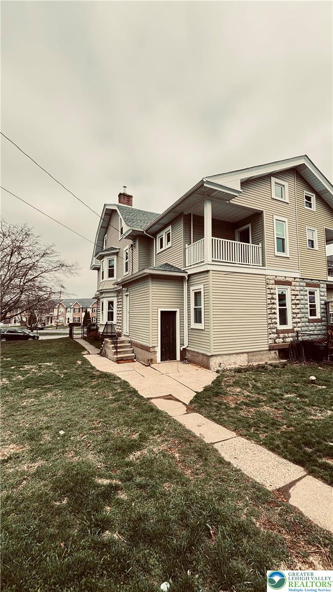 1044 Seventh Street