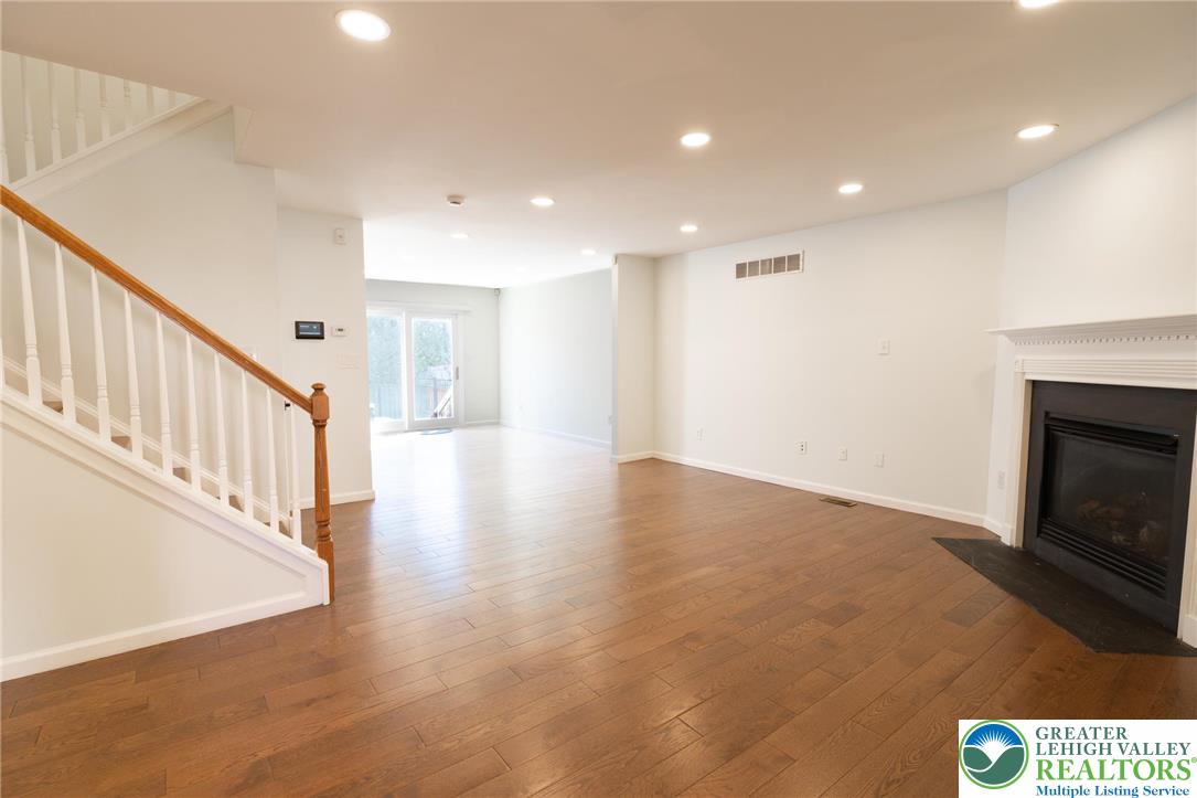 1319 Mohr Circle