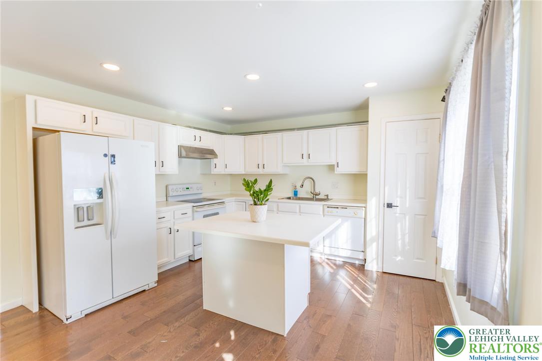 1319 Mohr Circle