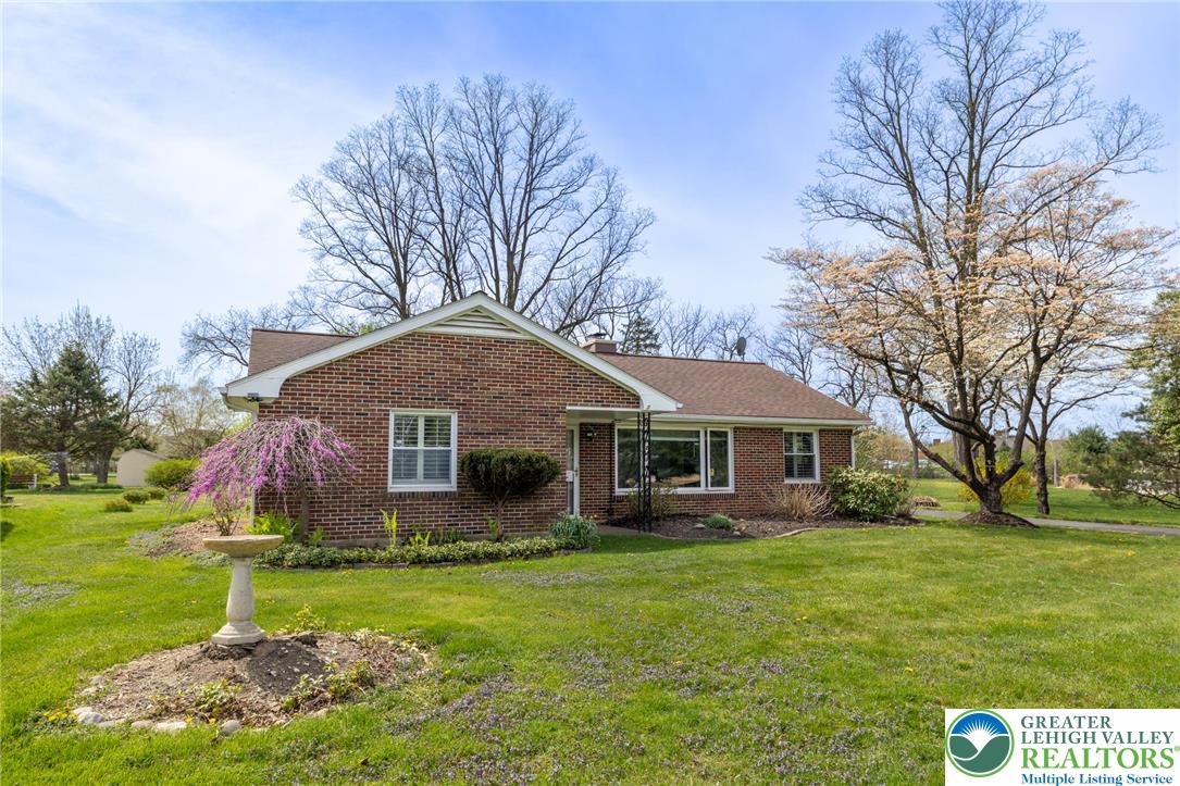 894 Hausman Road