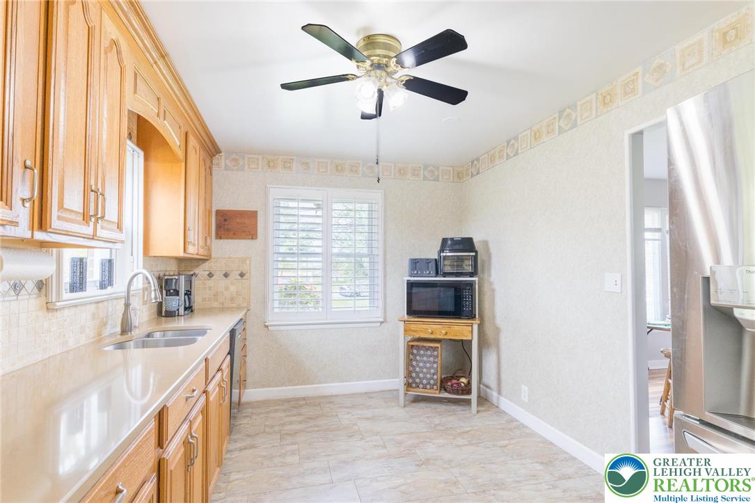 894 Hausman Road