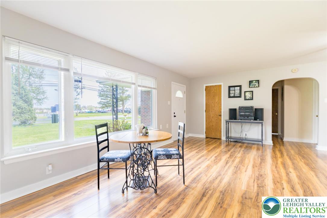 894 Hausman Road