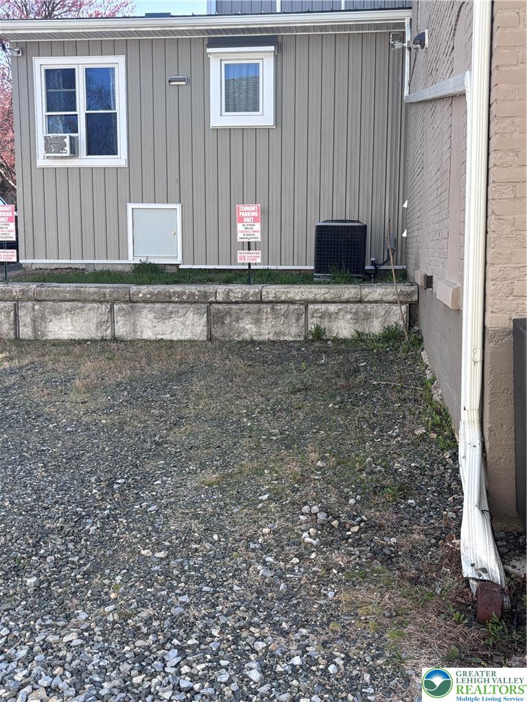 69 East Goepp Street