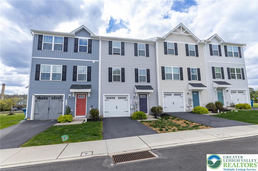 2126 Cross Country Road