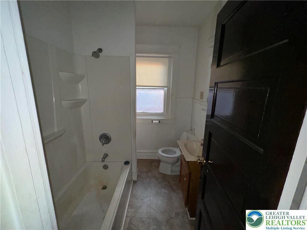 733 North 11th Street 2