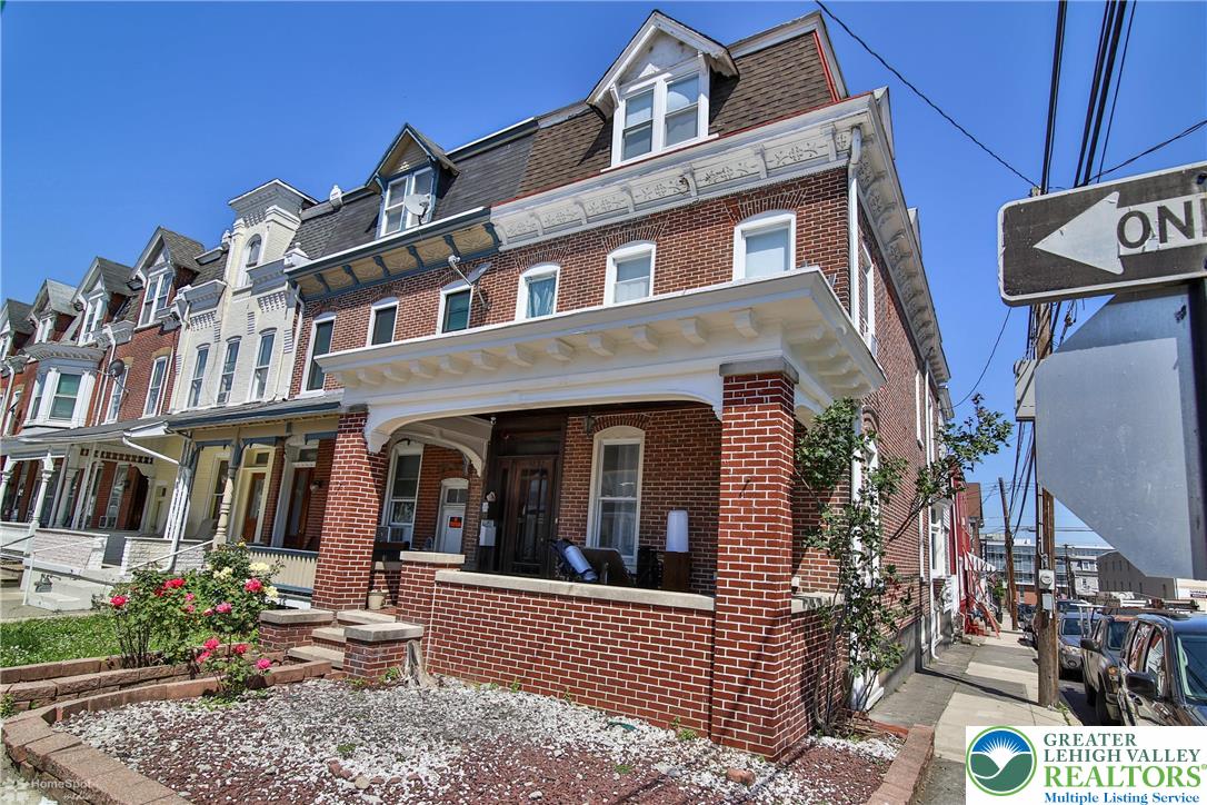 1227 West Chew Street