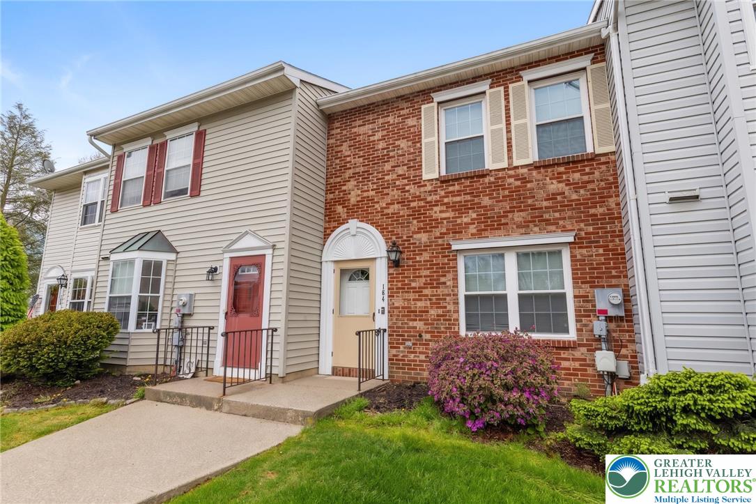 104 Empire Court