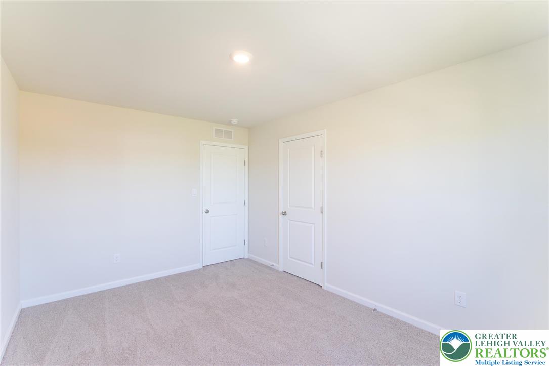 2153 Isabel Lane