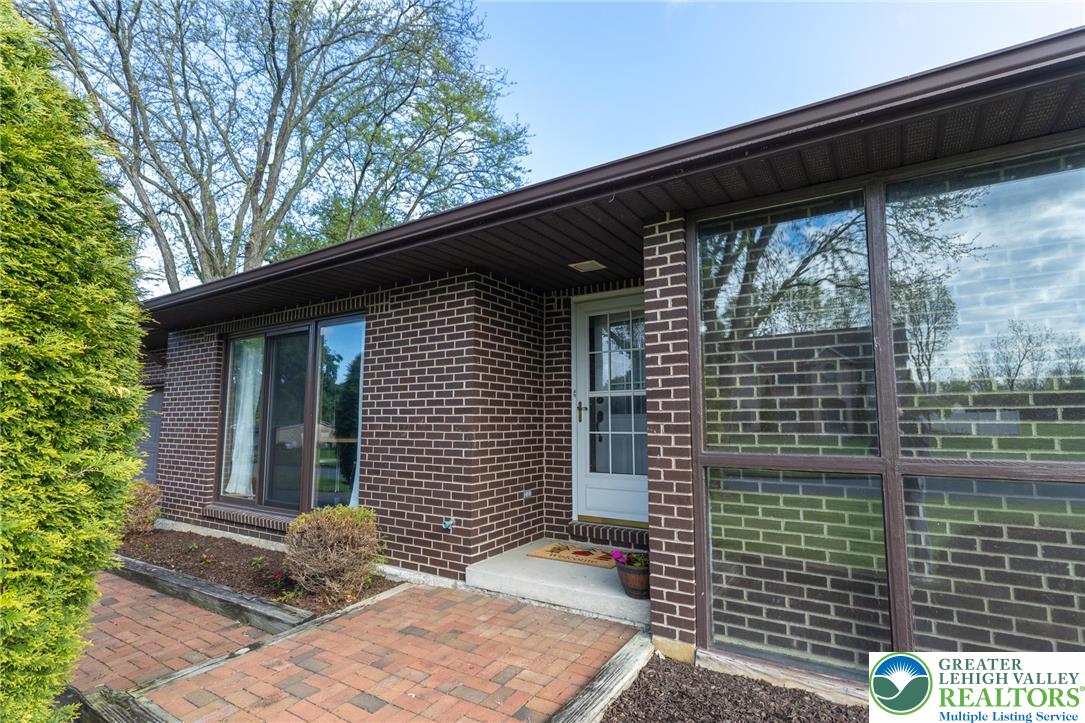 5719 Grouse Drive