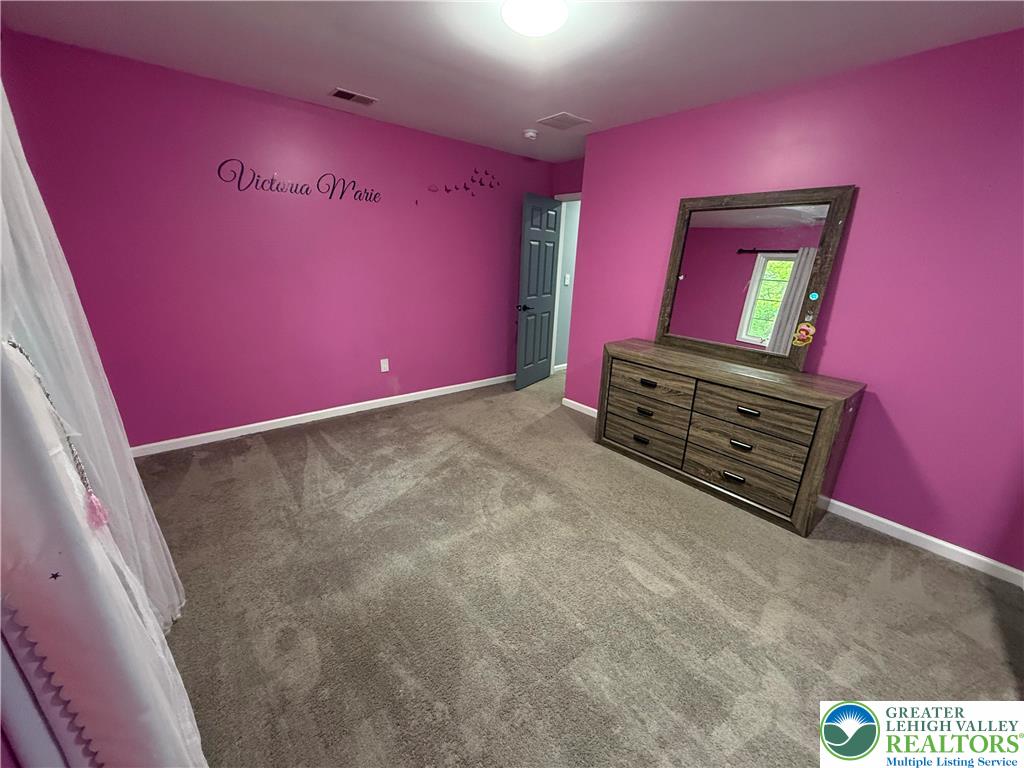 207 Hawks Nest Road