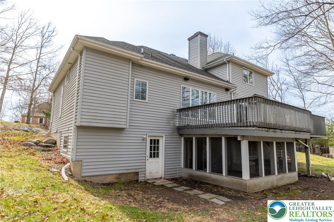207 Hawks Nest Road