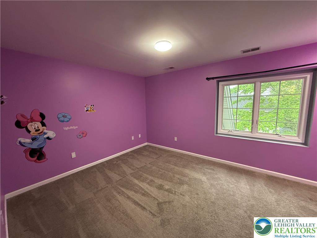 207 Hawks Nest Road