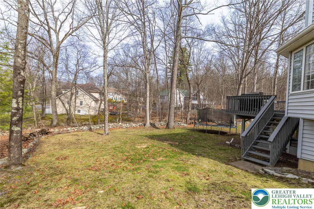207 Hawks Nest Road