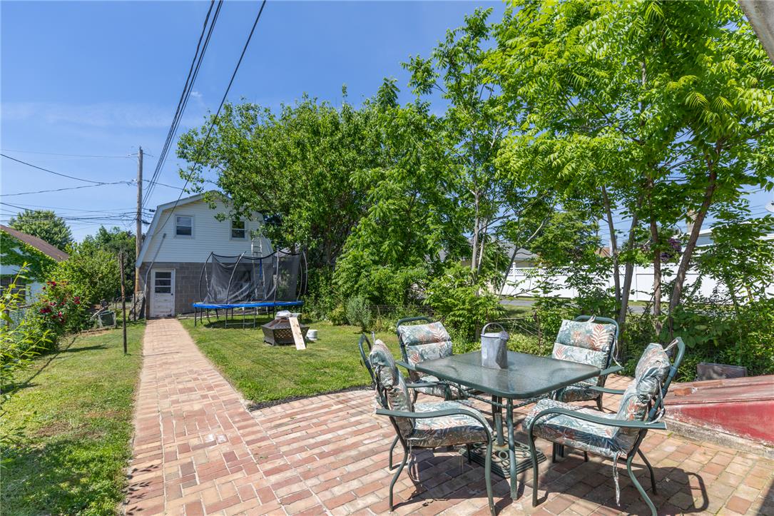 555 Elm Street
