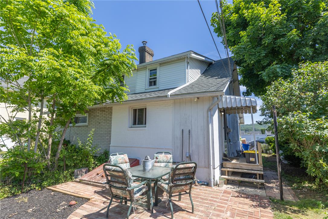 555 Elm Street
